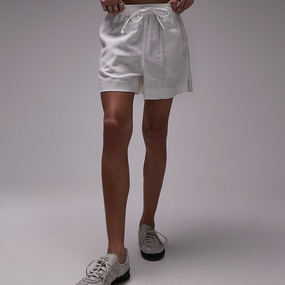 Women's White Linen Drawstring Shorts
